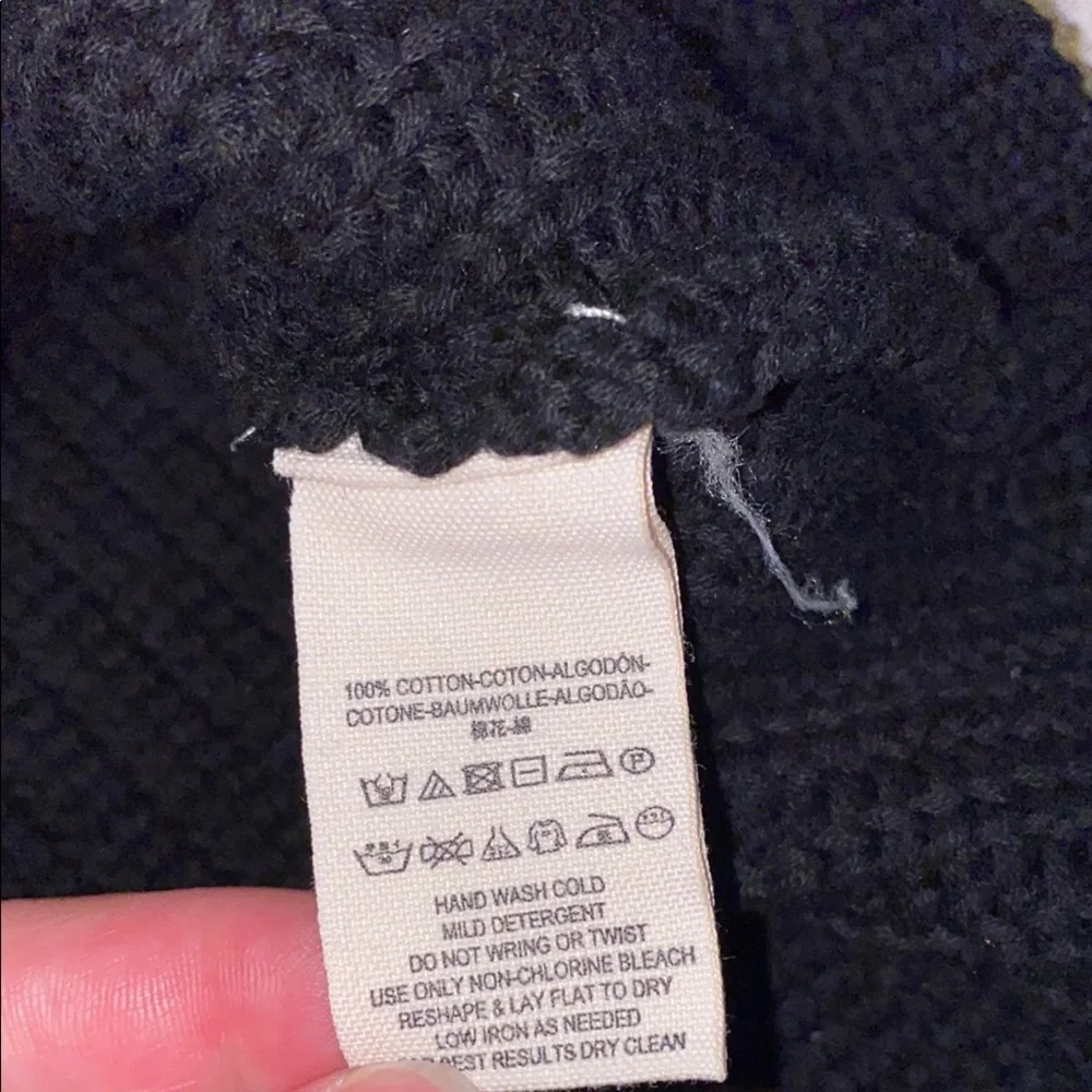 Free People Chunky Black V-Neck Cable Knit Sweater Size XS Oversized $128
